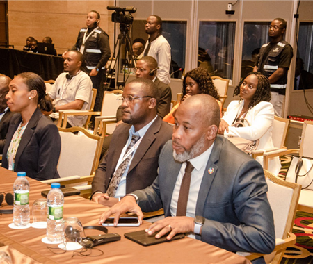 Quarta Reunião do CDR do Projecto Regional de Fortalecimento dos Sistemas de Vigilância de Doenças na África Central (REDISSE IV) (14 of 21)