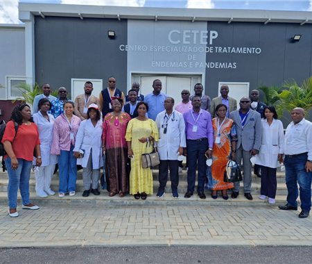 Visita ao Centro Especializado de Tratamento de Endemias e Pandemias (CETEP). (4 of 10)